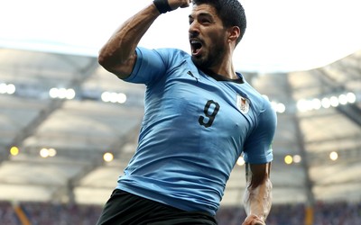 澳队体育精华-队长也得谢他